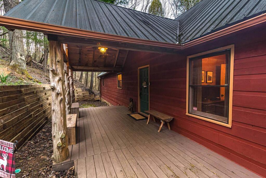 Private Creekside Cabin+Hot Tub,Pool Table, & Pets Ellijay Exterior photo