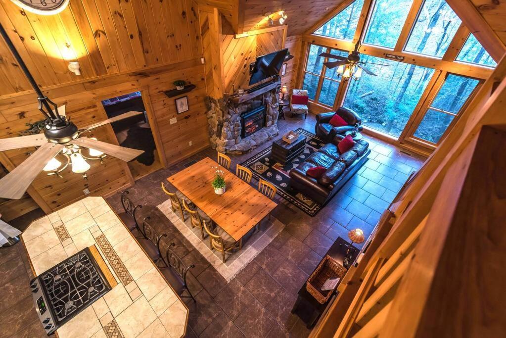 Private Creekside Cabin+Hot Tub,Pool Table, & Pets Ellijay Exterior photo